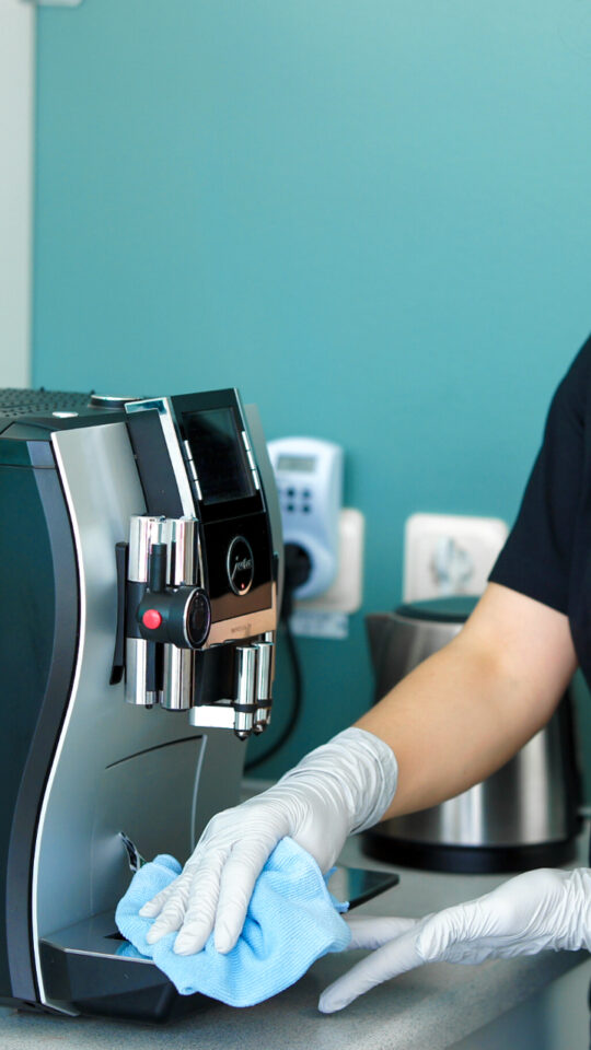 Våra lokalvårdare gör er kontorsmiljö ren