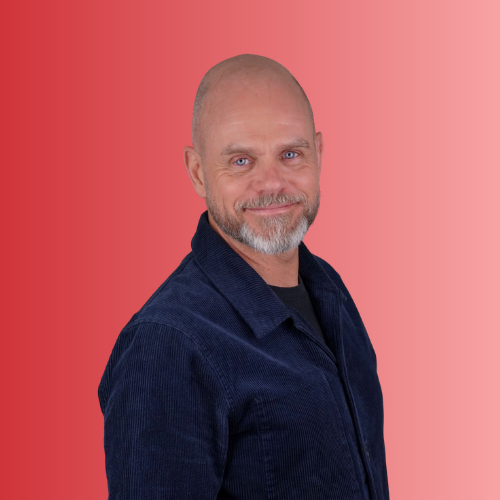 Stefan säljare med röd bakgrund